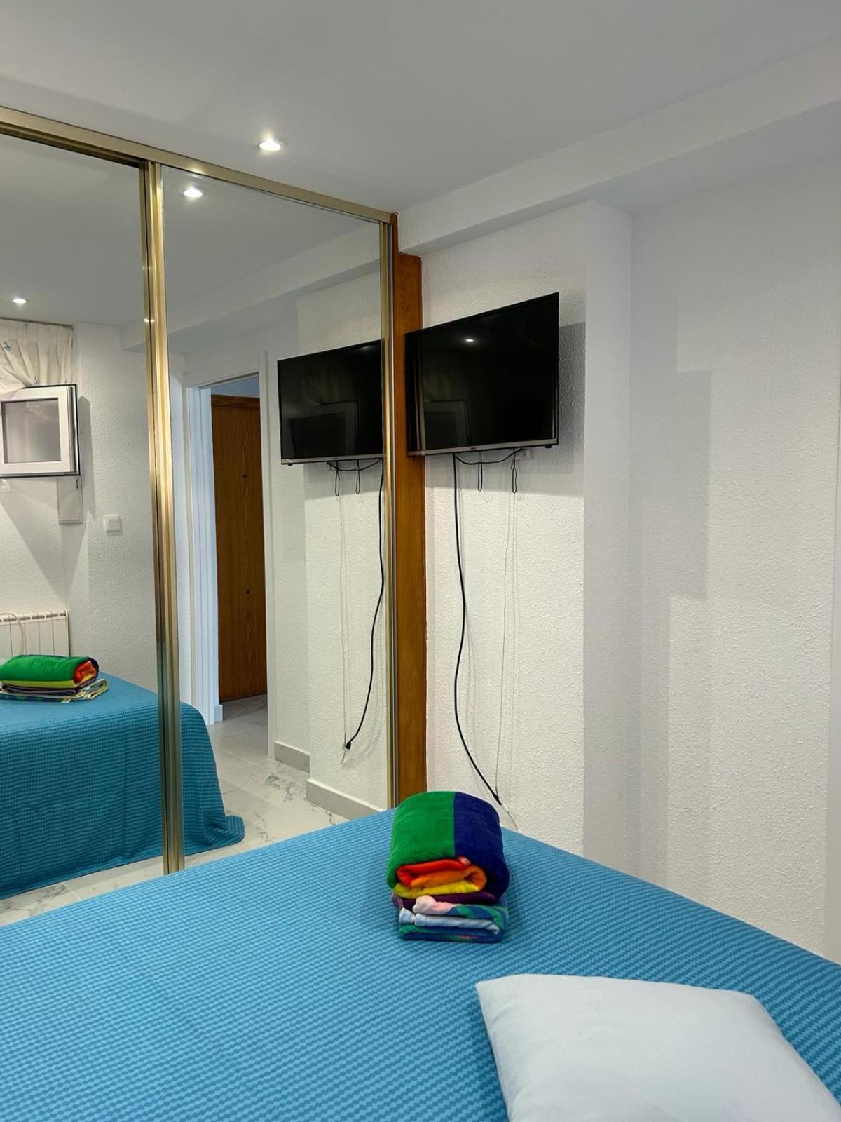 Splendido appartamento fronte mare vista spiaggia - prima linea mare Torrevieja Esterno foto